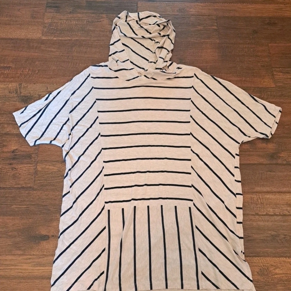 Chico's Zenergy Striped Hooded Tunic High Low Hem EUC Size L Chicos 2